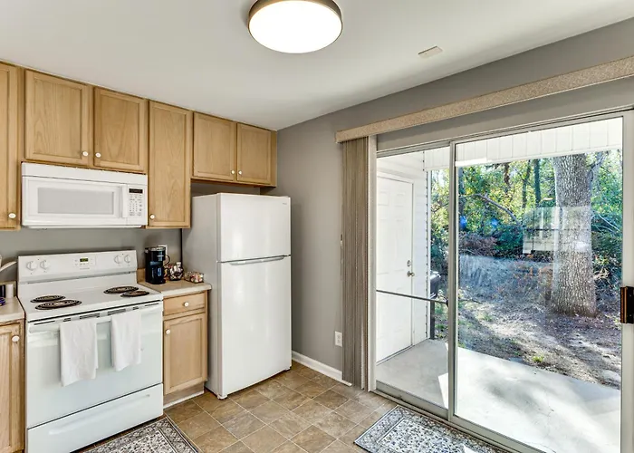 Ferienhaus 3 Mi To Fsu: Townhome W/ Patio In Tallahassee! *