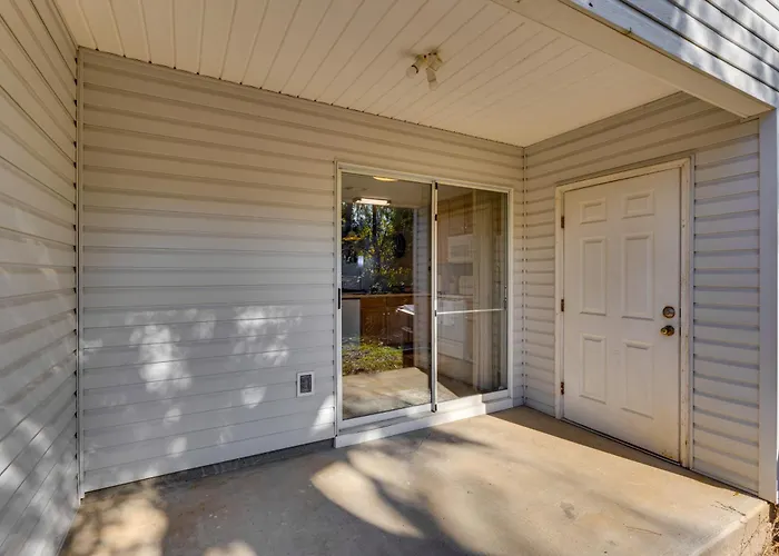 3 Mi To Fsu: Townhome W/ Patio In Tallahassee! Ferienhaus *
