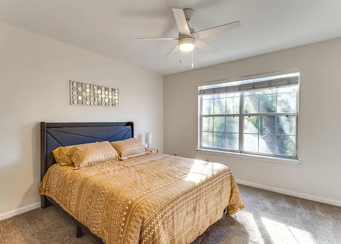 3 Mi To Fsu: Townhome W/ Patio In Tallahassee! Ferienhaus Tallahassee